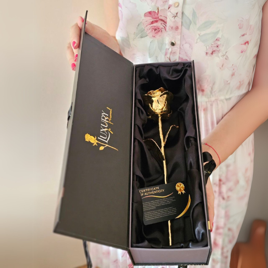 The UAE’s #1 Forever Rose – 24K Golden Rose